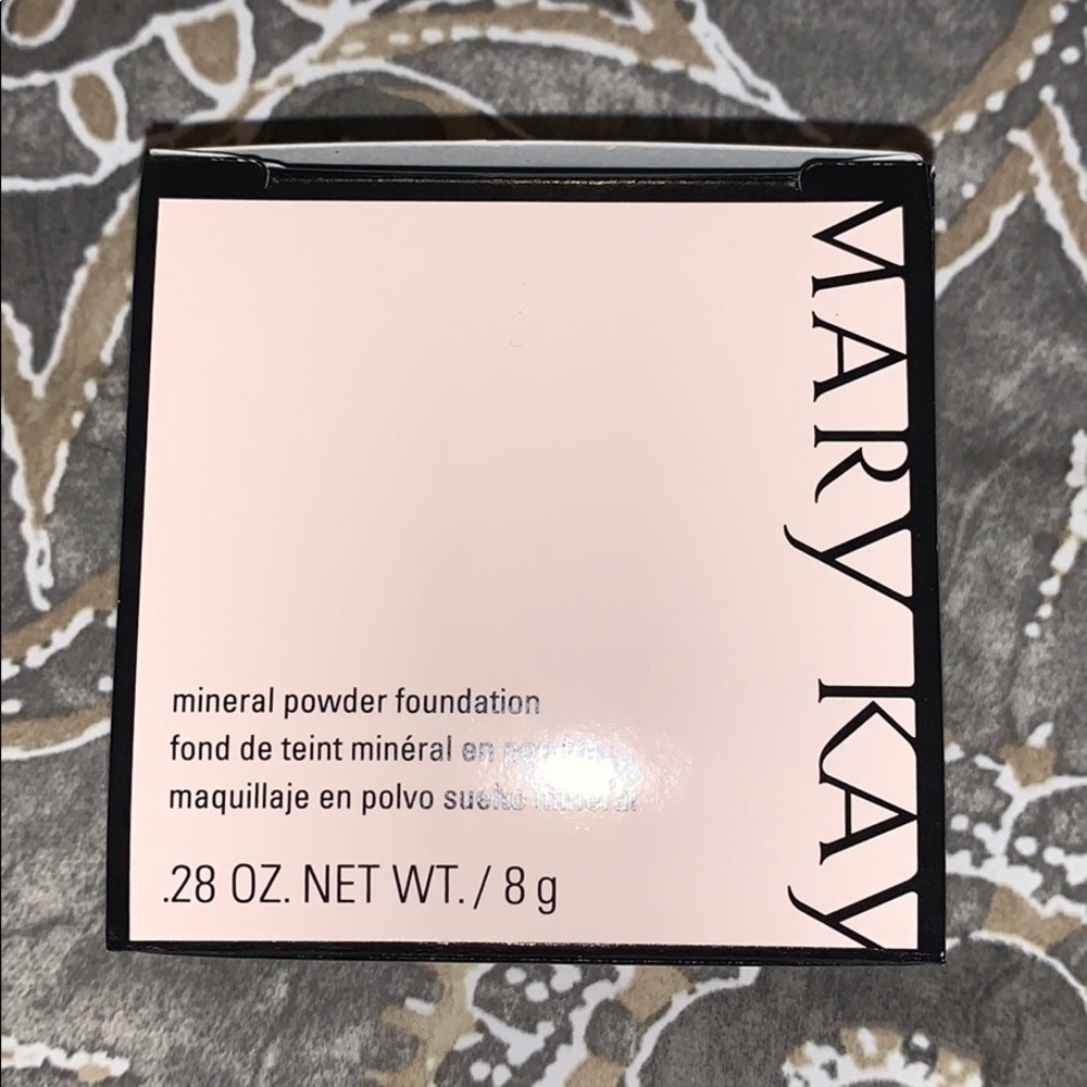 Mary Kay Mineral Powder Foundation